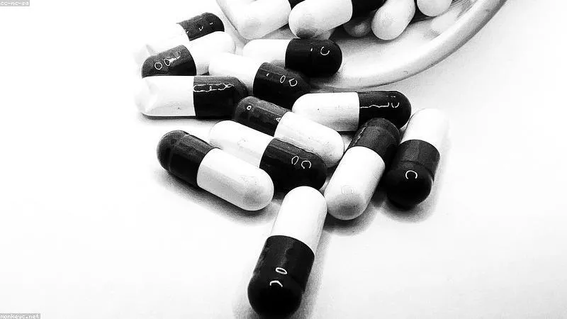 Hướng dẫn an toàn khi sử dụng thuốc kháng sinh kê đơn